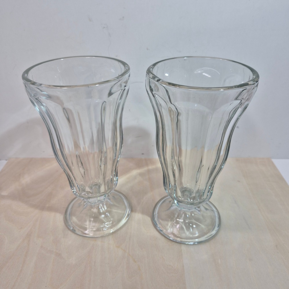 Vintage Style Clear Glass Ice Cream Sundae Milkshake Soda Fountain Glasses Set 2